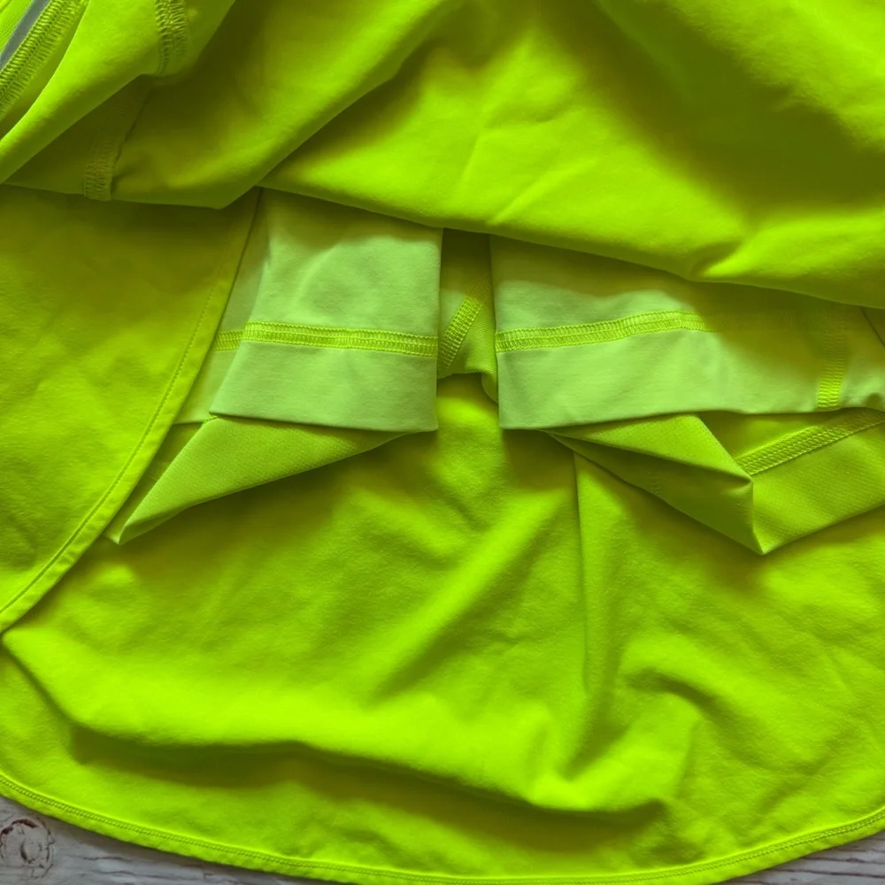 Lululemon Hotty Hot High-Rise Skirt Long in Highlight Yellow Sz 2
